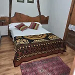 Casona Junto Al Narcea * Corias