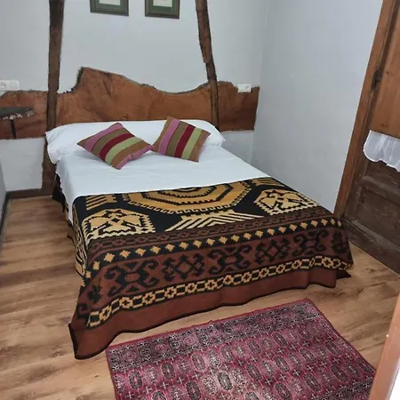 Casona Junto Al Narcea * Corias