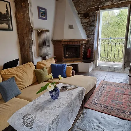 Casona Junto Al Narcea