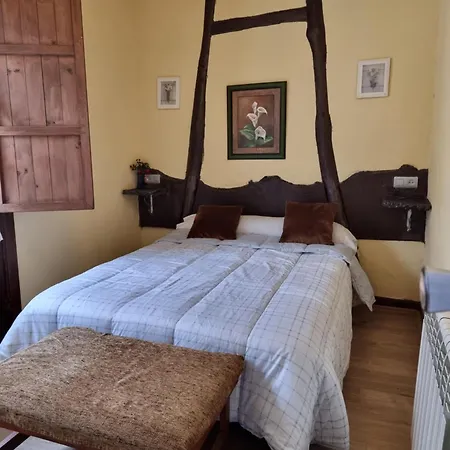 Casona Junto Al Narcea Ferienhaus Corias
