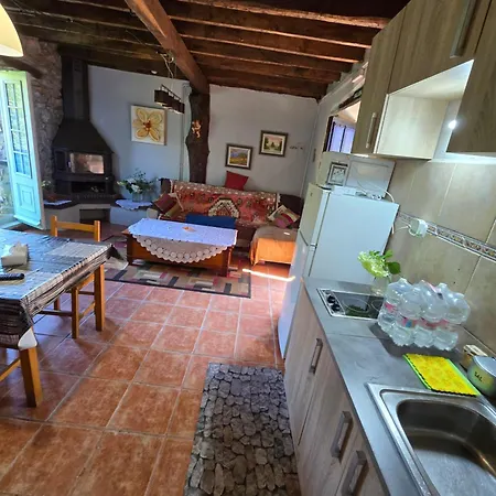 Ferienhaus Casona Junto Al Narcea